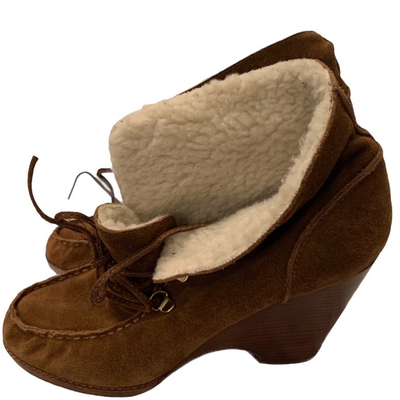Michael Kors lace up suede sherpa ankle booties - Picture 1 of 8